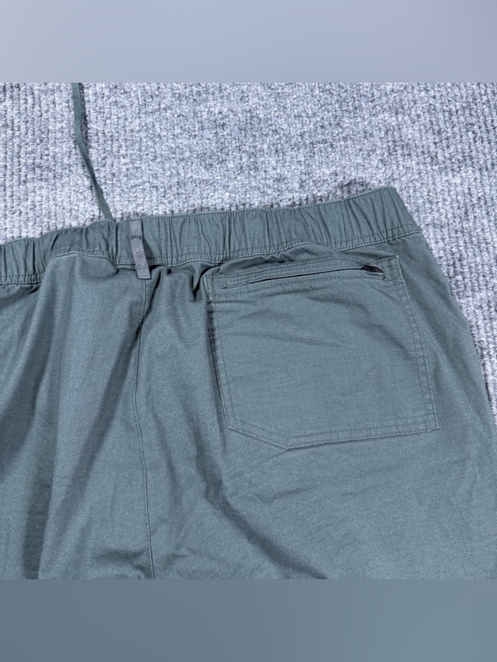 LL Bean Explorer Ripstop Pants Comfort Waist Tapered Leg Green Size XL 28” - Picture 8 of 10